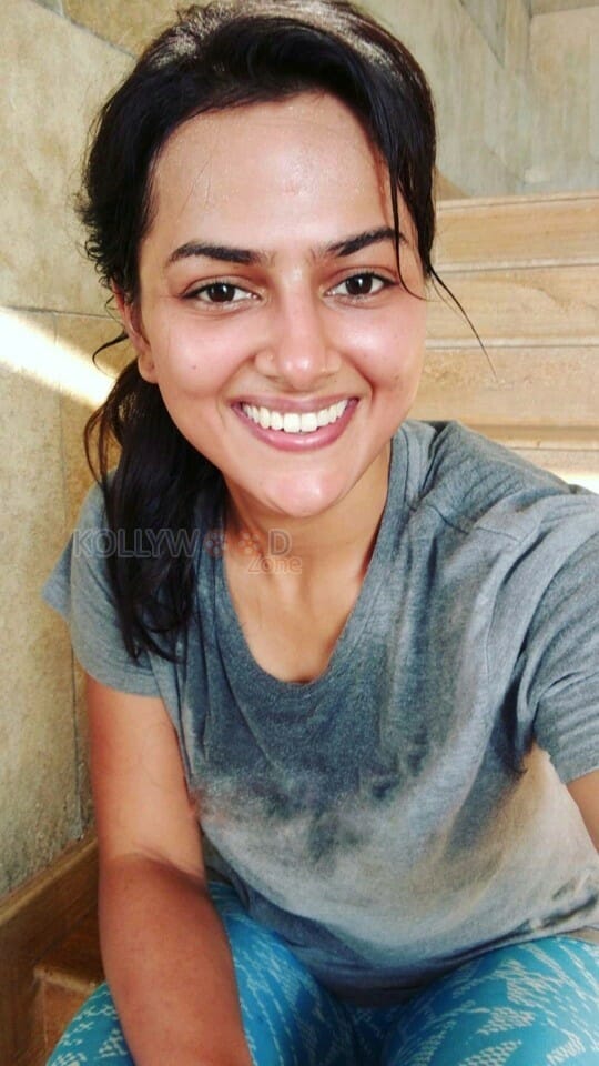 Actress Shraddha Srinath Unseen Photos