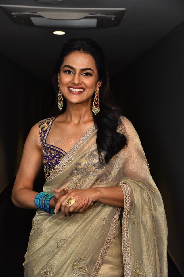 Actress Shraddha Srinath at Aaryan Movie Pre Release Event Stills 19