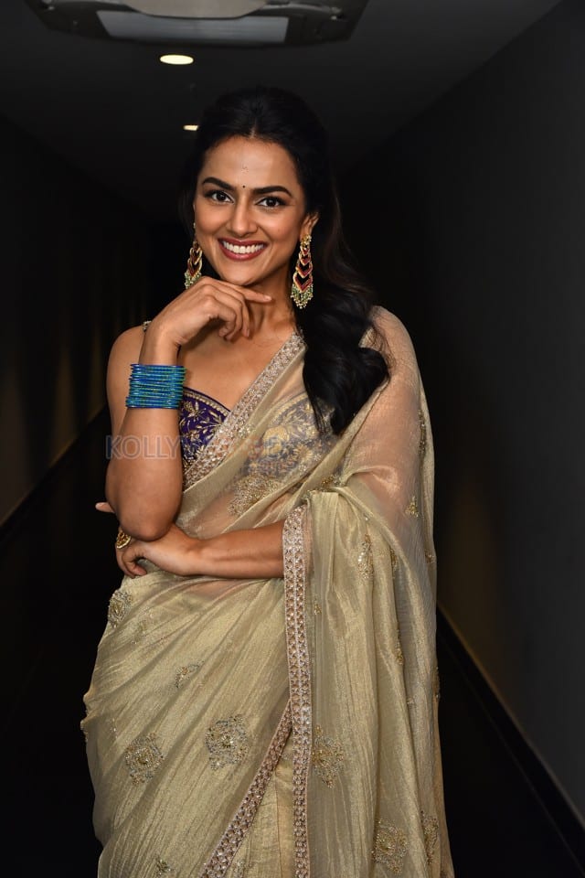 Actress Shraddha Srinath at Aaryan Movie Pre Release Event Stills 20