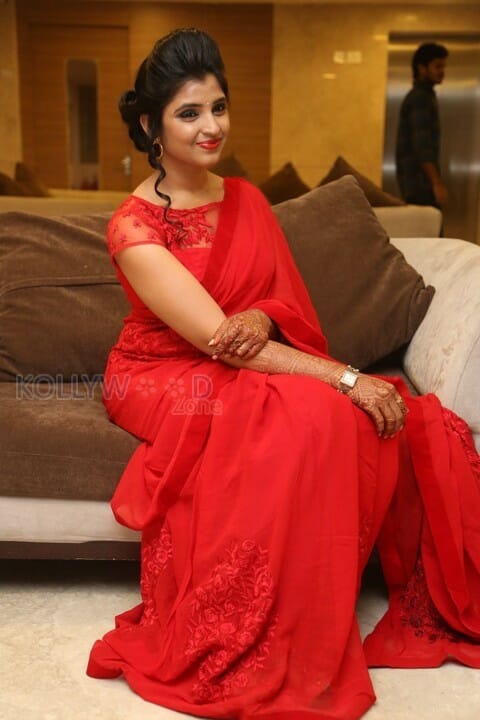 Actress Shyamala Red Saree Pictures