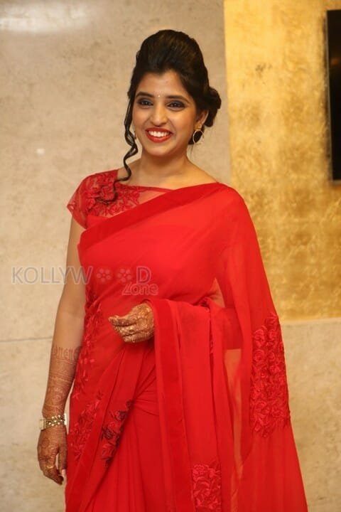 Actress Shyamala Red Saree Pictures
