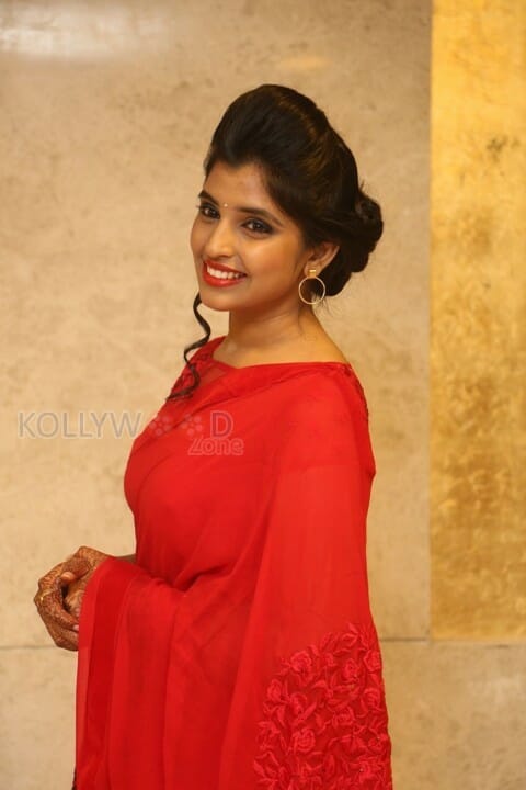 Actress Shyamala Red Saree Pictures