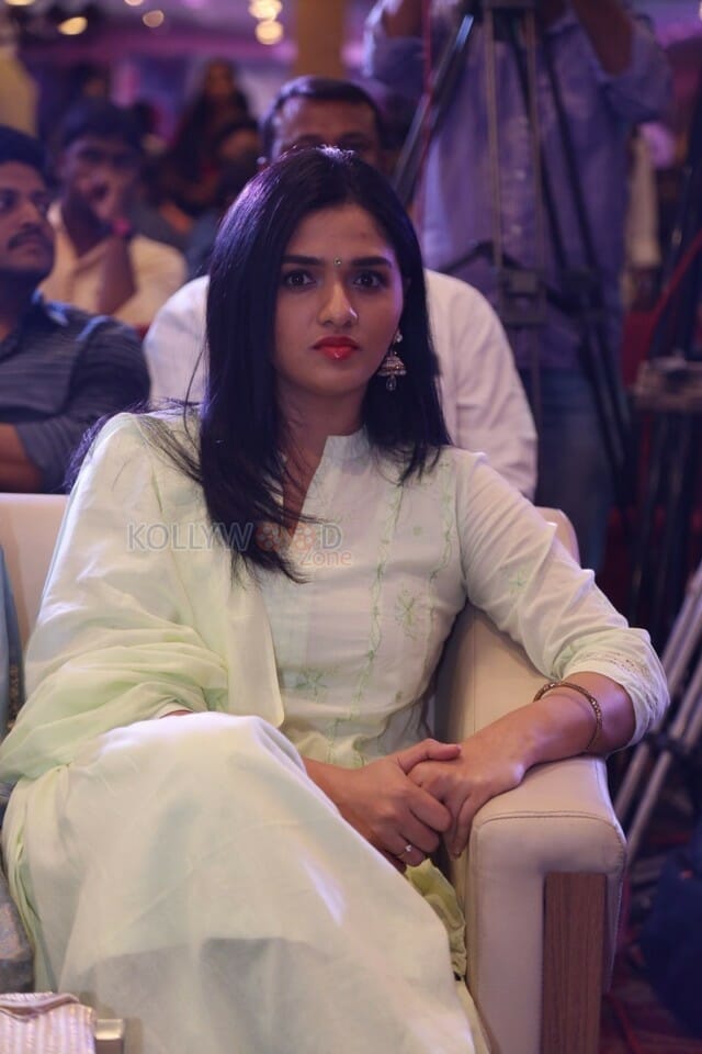 Actress Sunaina At Kaasi Pre release Event Photos