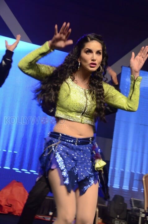 Actress Sunny Leone Dance Pics
