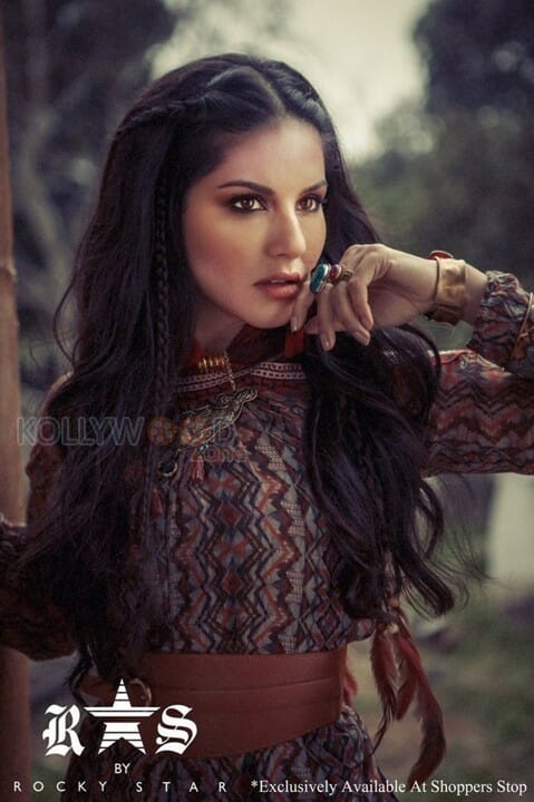 Actress Sunny Leone New Photos