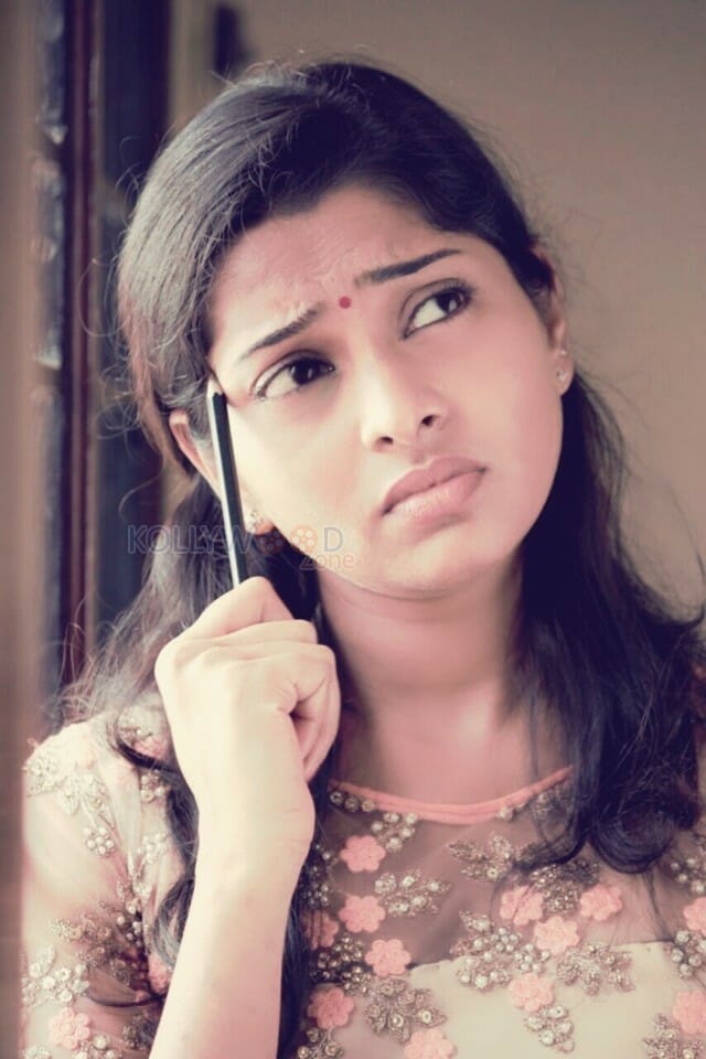Actress Sunu Lakshmi Photos