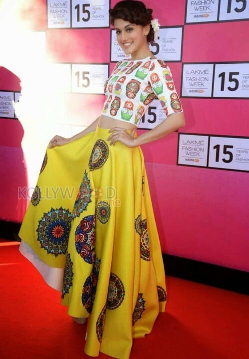 Actress Taapsee At Lakme Fashion Week Pictures