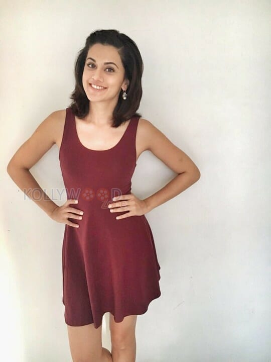 Actress Taapsee Pannu New Photos