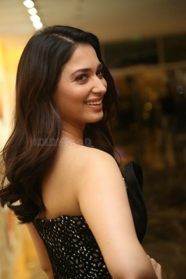 Actress Tamannaah At Naa Nuvve Audio Launch Photos