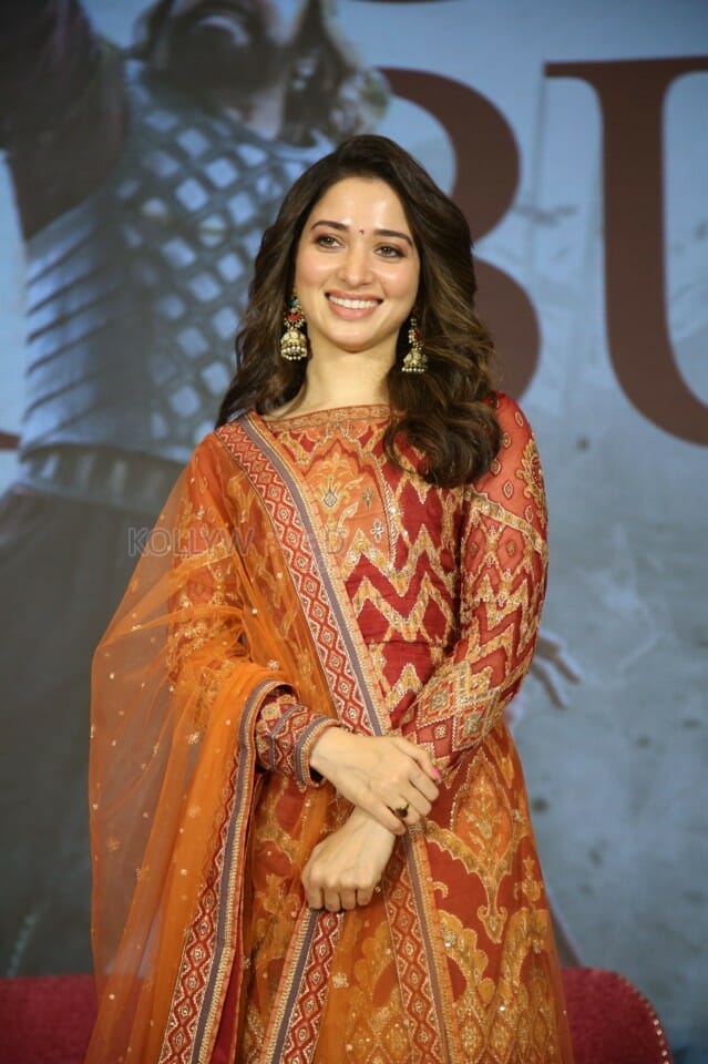 Actress Tamannaah At Sye Raa Movie Press Meet Photos