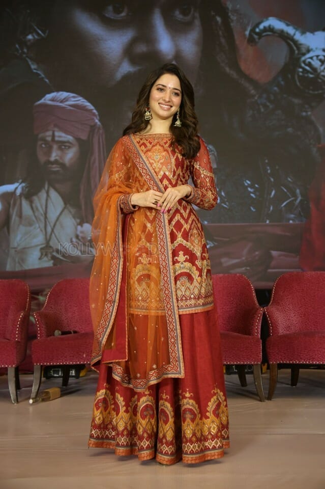 Actress Tamannaah At Sye Raa Movie Press Meet Photos