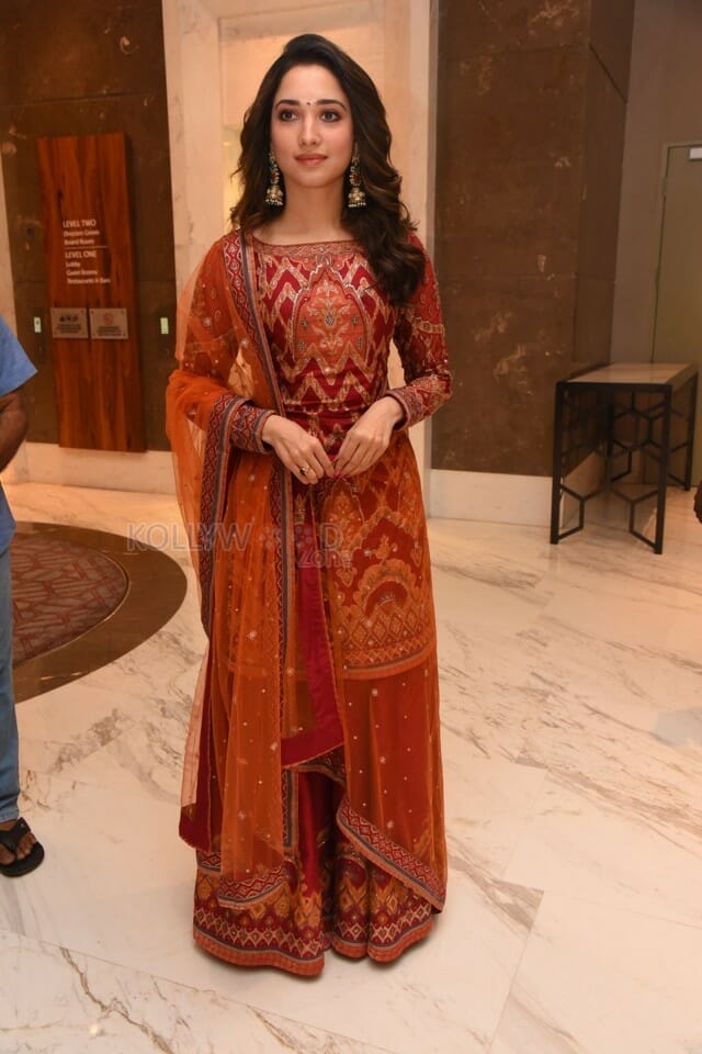 Actress Tamannaah At Sye Raa Movie Press Meet Photos