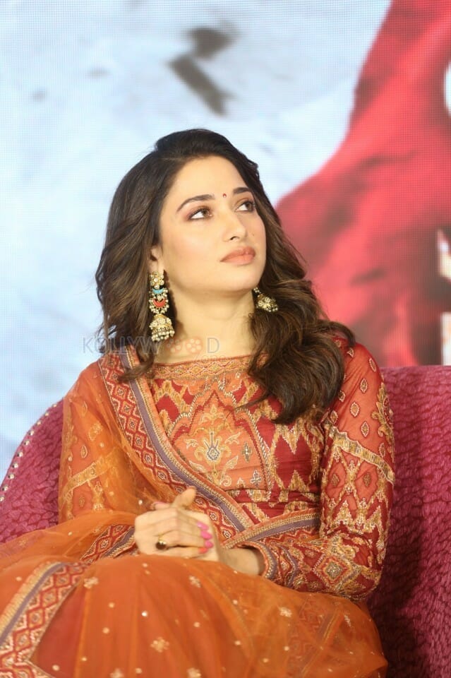 Actress Tamannaah At Sye Raa Movie Press Meet Photos