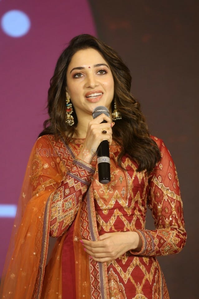 Actress Tamannaah At Sye Raa Movie Press Meet Photos