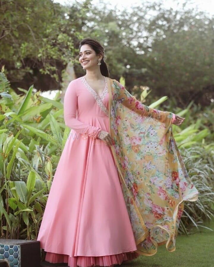 Actress Tamannaah Beautiful Photoshoot Stills
