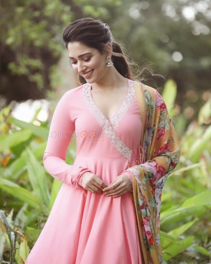 Actress Tamannaah Beautiful Photoshoot Stills