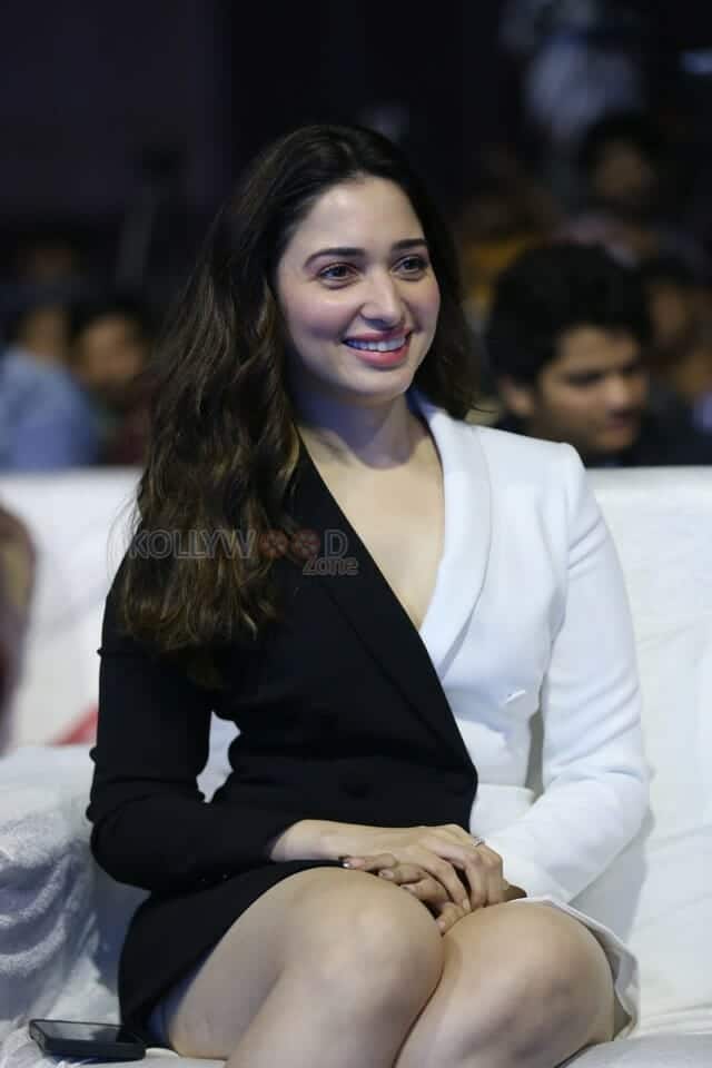 Actress Tamannaah Bhatia at Gurthundha Seethakalam Pre Release Event Photos 11