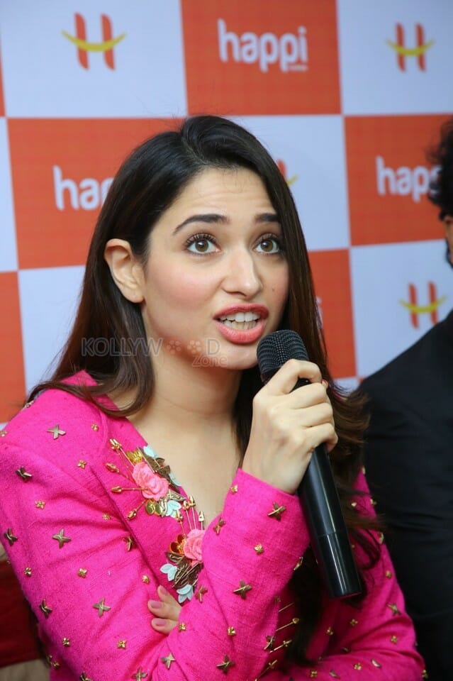 Actress Tamannah Bhatia At The Launch Of Happi Mobiles In Bhimavaram Photos