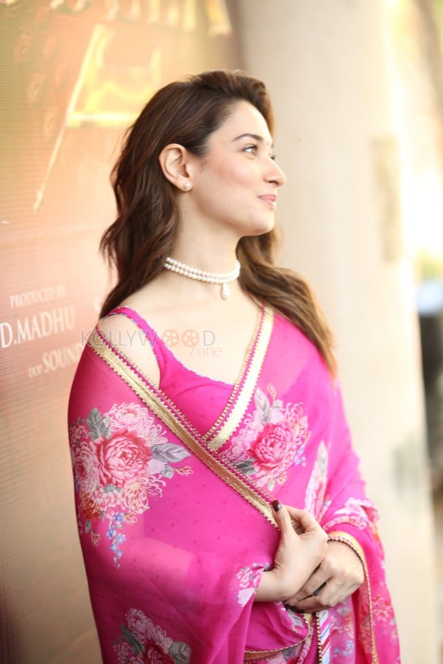 Actress Tamannah Bhatia at Odela 2 Movie Press Meet Pictures 11