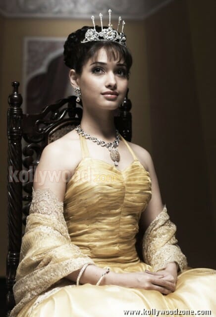 Actress Tamannah Sexy Pictures