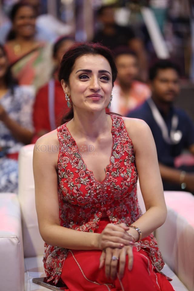 Actress Trisha Krishnan at Thug Life Pre Release Event Photos 29