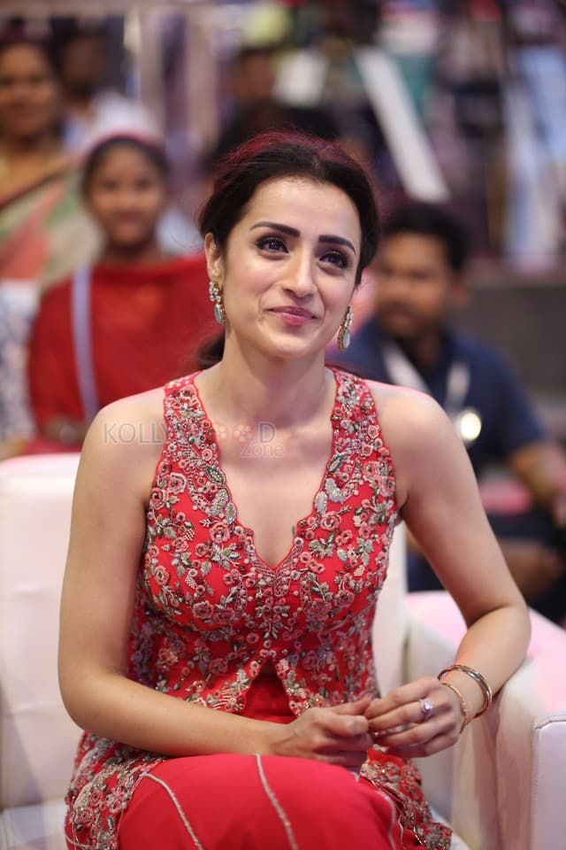Actress Trisha Krishnan at Thug Life Pre Release Event Photos 31