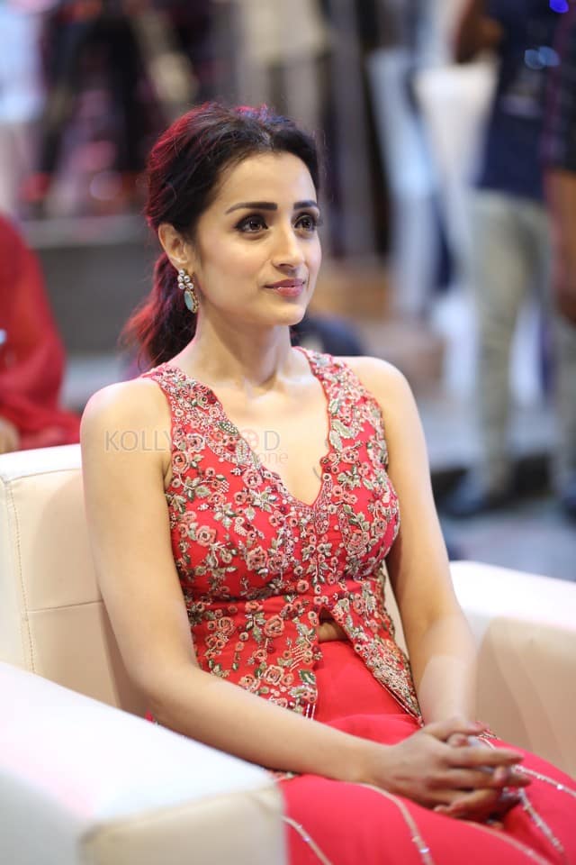 Actress Trisha Krishnan at Thug Life Pre Release Event Photos 40