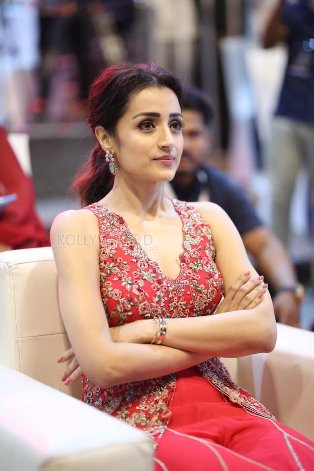 Actress Trisha Krishnan at Thug Life Pre Release Event Photos 41