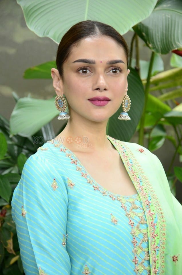 Aditi Rao Hydari at Maha Samudram Movie Promotion Photoshoot Pictures 13