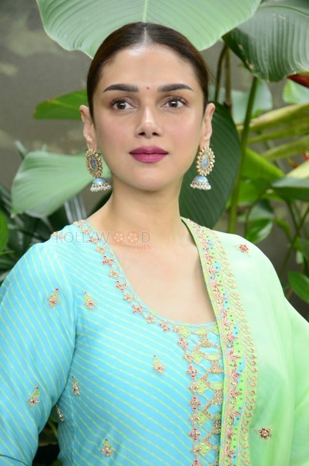 Aditi Rao Hydari at Maha Samudram Movie Promotion Photoshoot Pictures 19