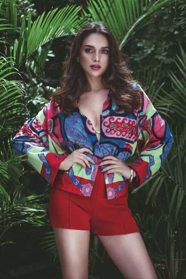 Aditi Rao Hydari in a Colorful Top and Red Shorts Photo 01