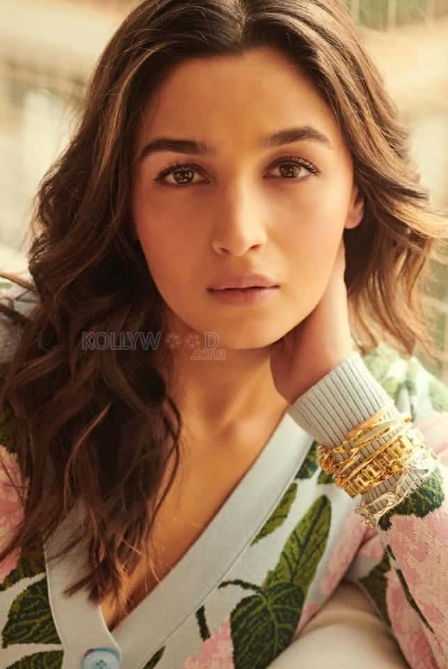 Alia Bhatt in a Floral Cardigan Set Photos 02