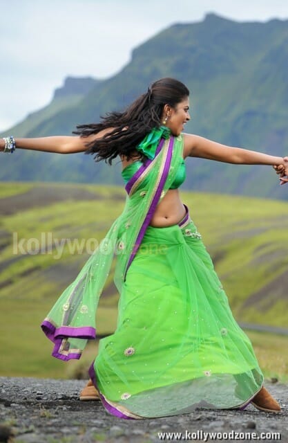 Amala Paul Nayak Movie Sexy Pictures