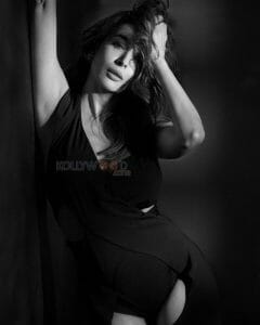 An Action Hero Actress Malaika Arora Photoshoot Stills 03 (224528