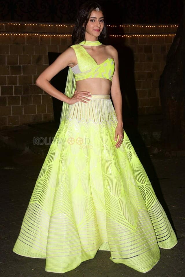 Ananya Panday Gorgeous in Yellow Dress 01