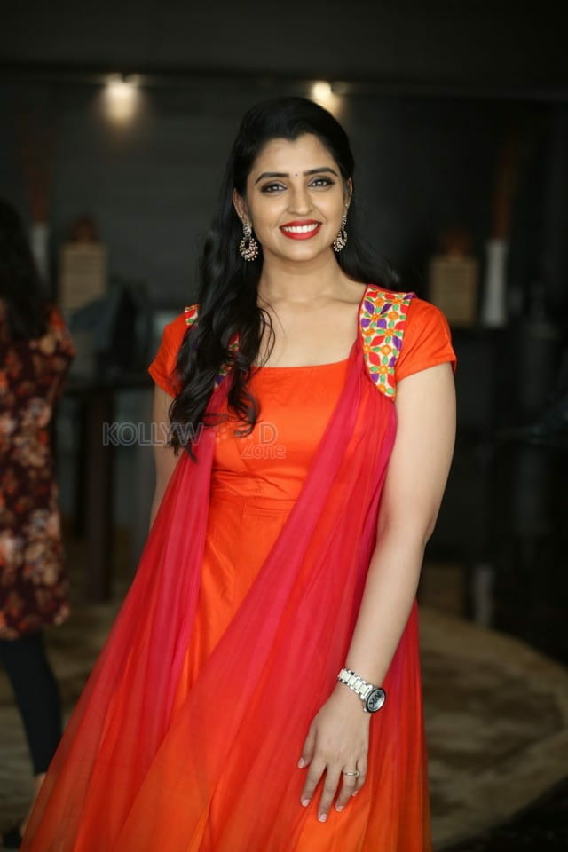 Anchor Shyamala Red Dress Photoshoot Stills