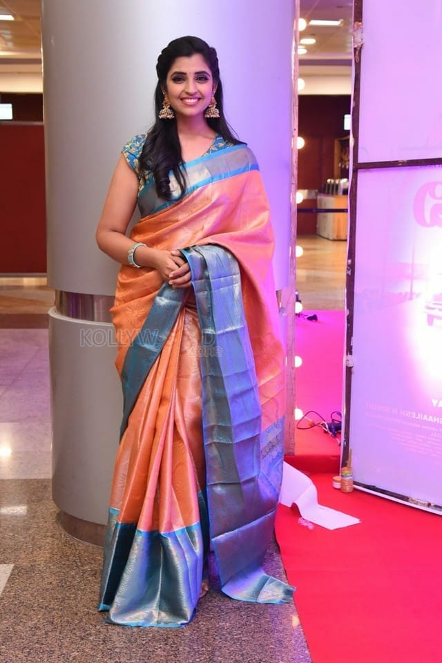 Anchor Shyamala at Thalaivi Movie Pre Release Event Pictures 20
