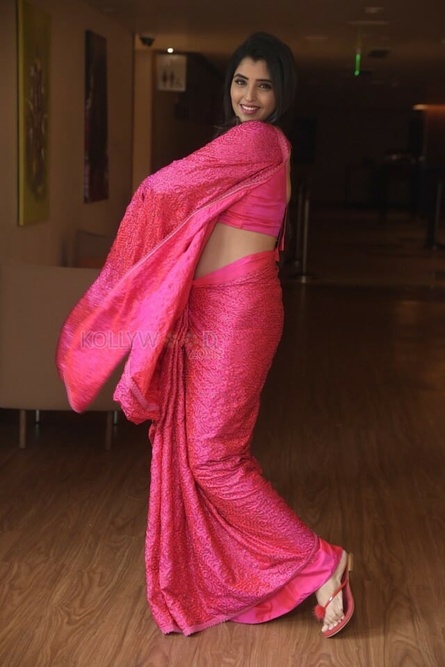 Anchor Syamala At Question Movie Song Launch Pictures