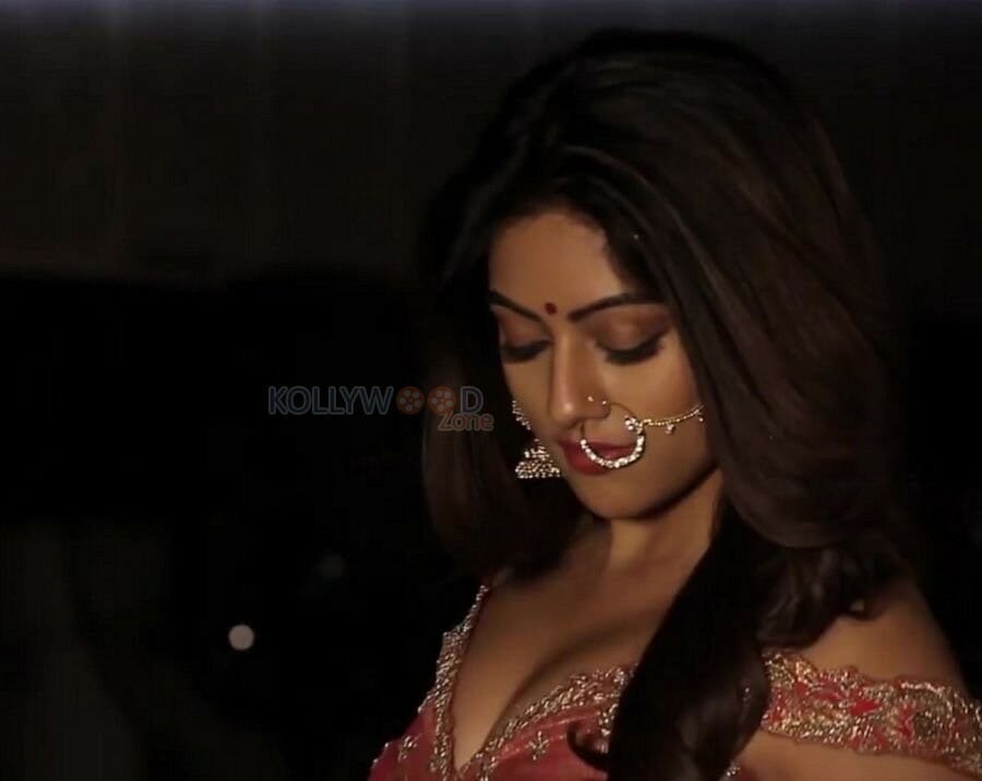Anu Emmanuel Hot Pics