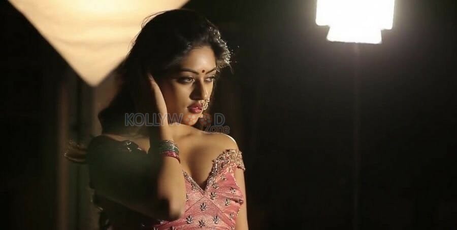 Anu Emmanuel Hot Pics