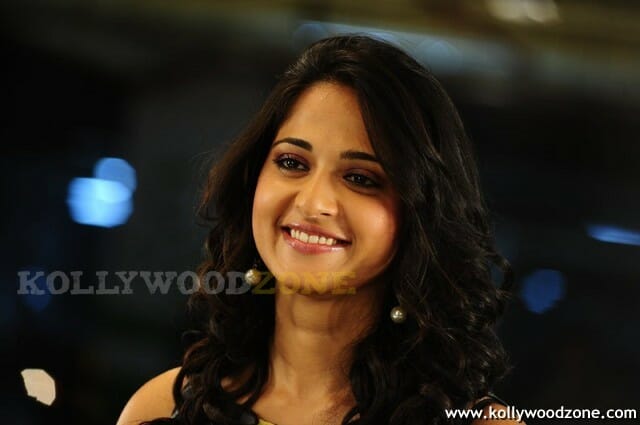 Anuksha Shetty Sexy And Hot Pictures