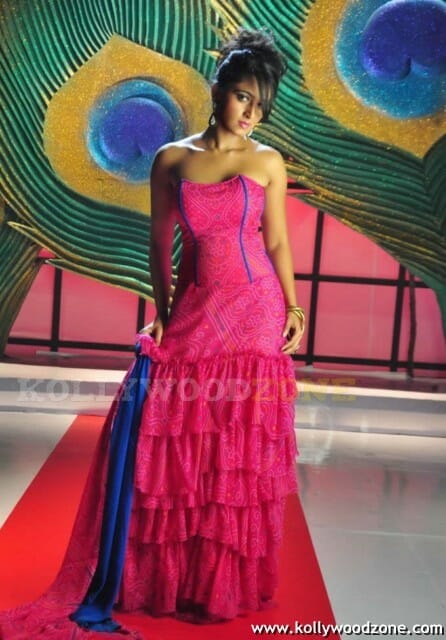 Anuksha Shetty Sexy Pics