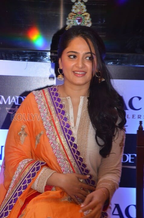 Anushka At Rudhramadevi Jewellery Launch Photos