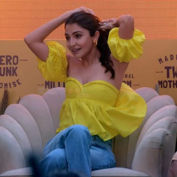 Anushka Sharma Sexy in Yellow at Slurp Farm Event Photos 25