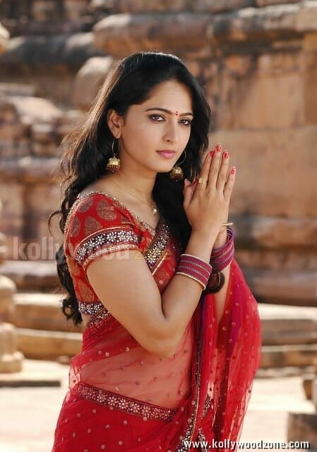 Anushka Shetty Latest Sexy Pictures