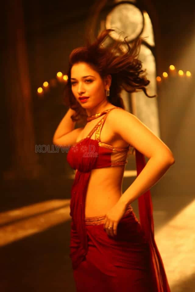 Aranmanai 4 Actress Tamanna Bhatia Sexy Stills 09