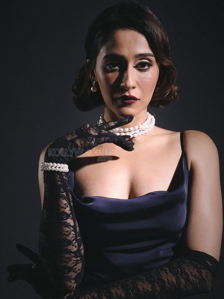Attractive Regina Cassandra in a Stylish Black Long Dress with Lace Gloves Photos 03