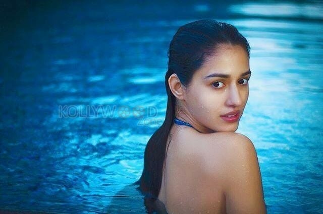 Beautiful Babe Disha Patani Photos