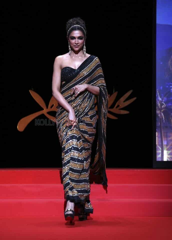 Beautiful Deepika Padukone at Cannes 2022 Photos 05