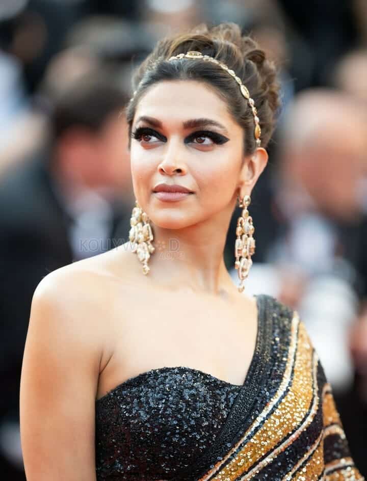 Beautiful Deepika Padukone at Cannes 2022 Photos 17